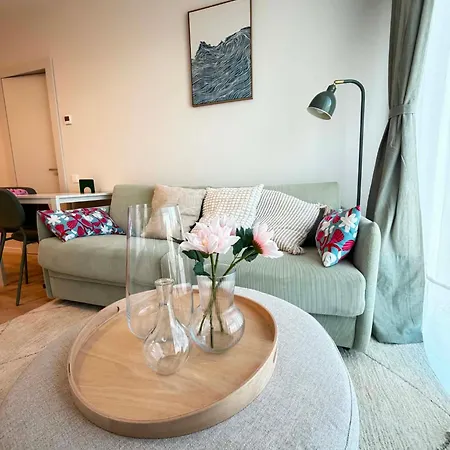 Pusu Apartamentai Su Sildomu Baseinu Appartement