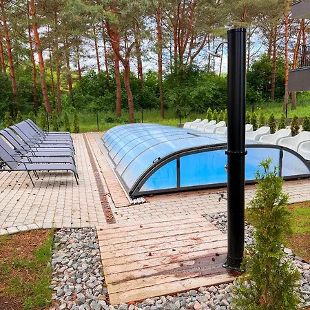 Pusu Apartamentai Su Sildomu Baseinu Appartement